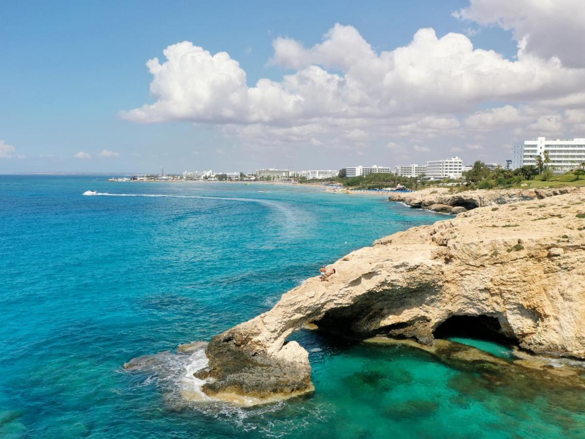 Sanders Mythical Blue Villas Paralimni Exteriör bild