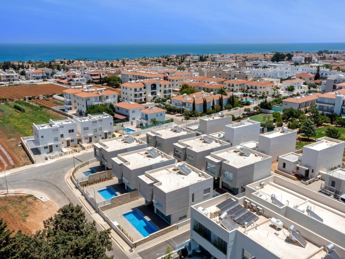Sanders Mythical Blue Villas Paralimni Exteriör bild