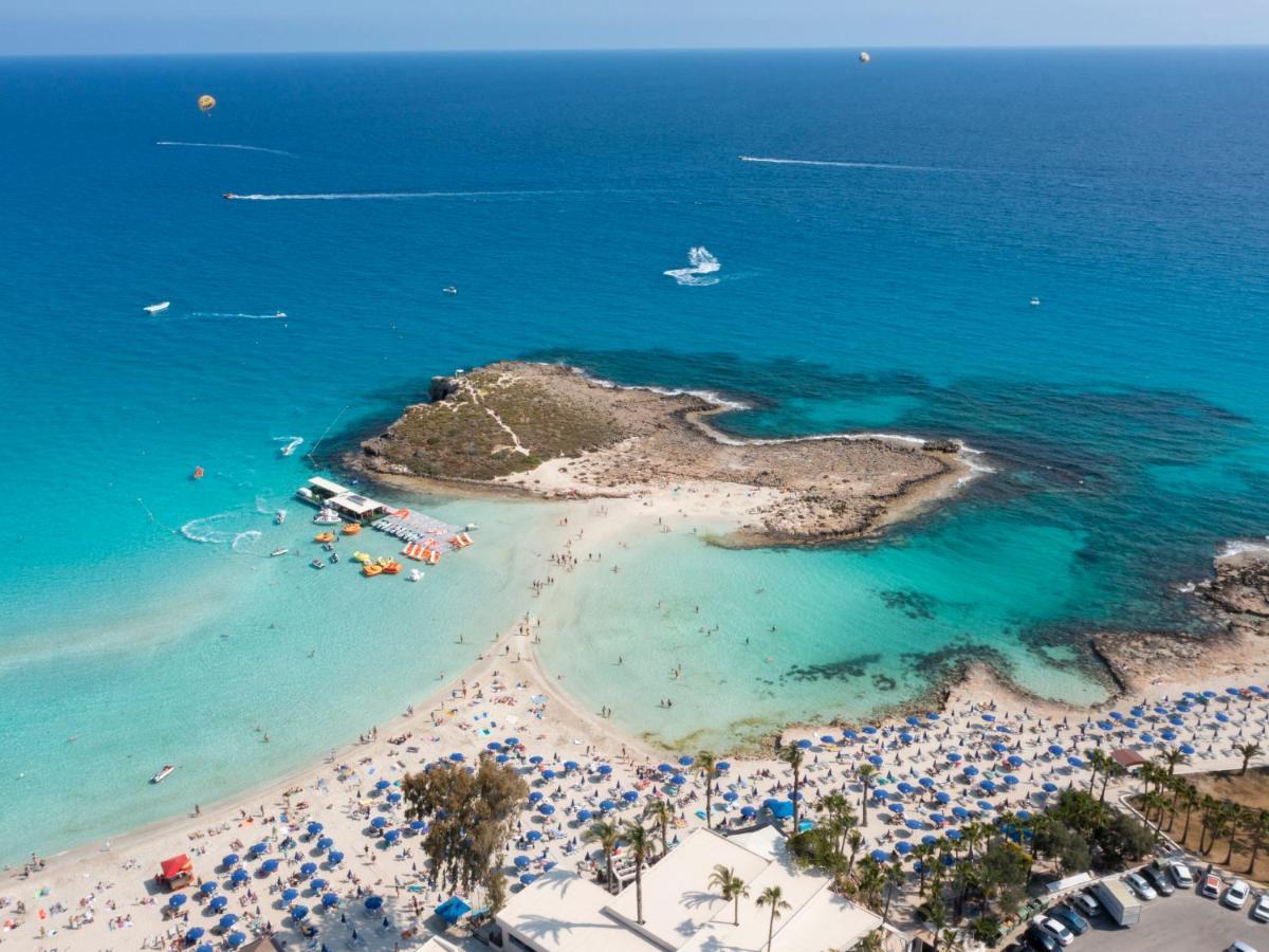 Sanders Mythical Blue Villas Paralimni Exteriör bild